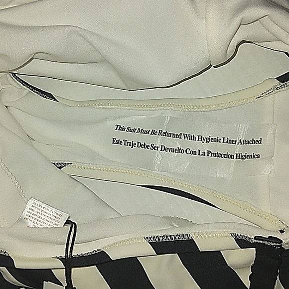 ~NWT~SHADE & SHORE~Juniors Plus 17 Black/White High Leg Cheeky Swimsuit~Nice - Picture 13 of 15